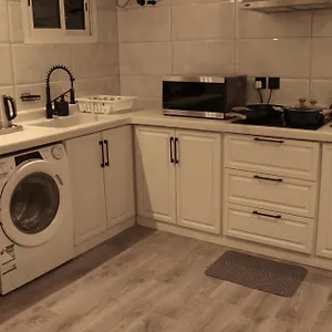 Cozy Apartment, Two Bedroom, Full Kitchen شقة الرياض